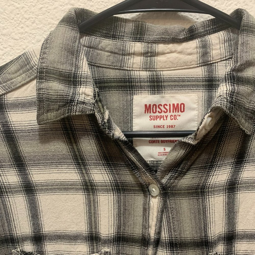 green and white plaid longsleeve